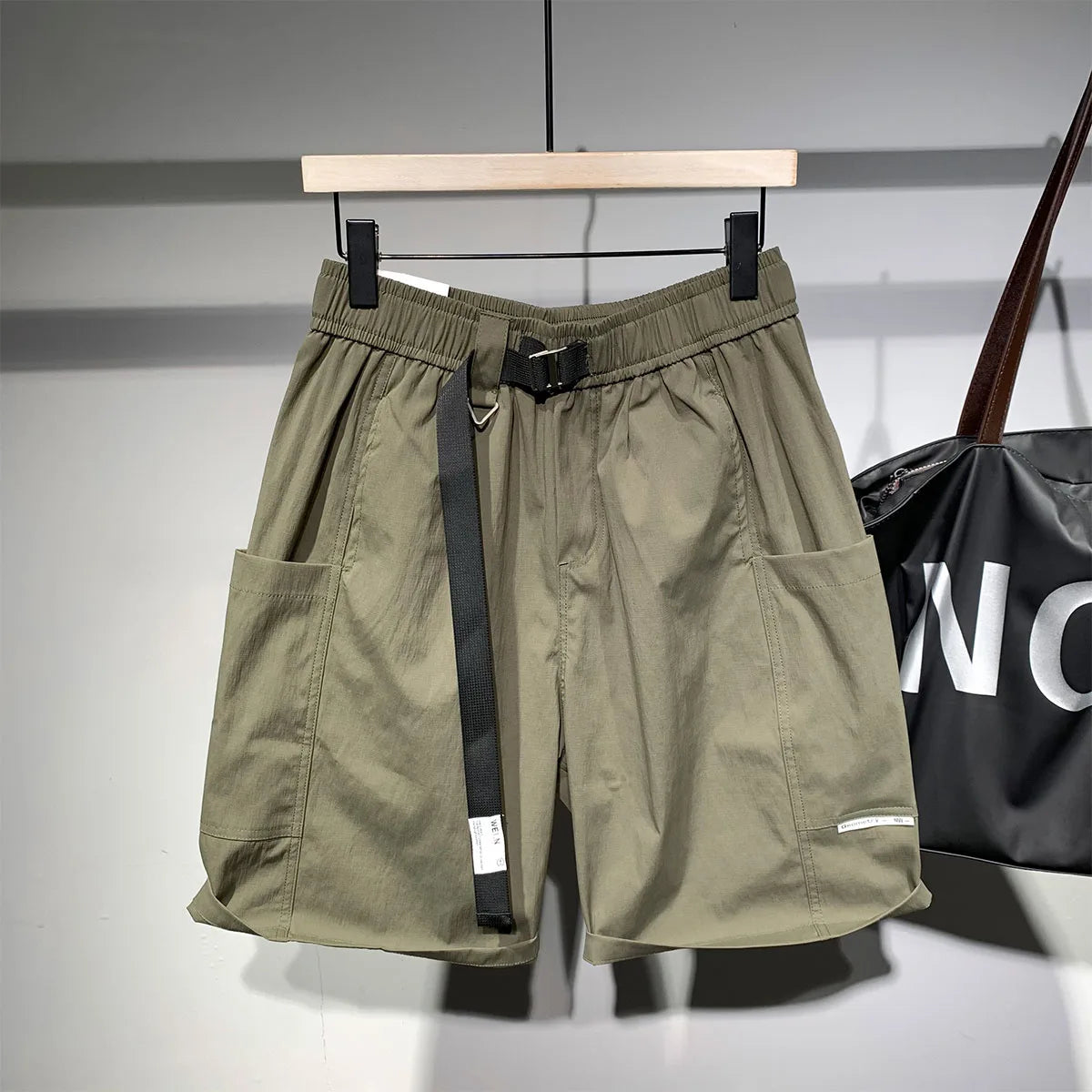 Cargo-Shorts Herren, einfarbig, modisch, Streetwear, japanischer Stil, große Taschen, elastische Taille, schön, fortschrittlich, lässig, Sommer, knielang
