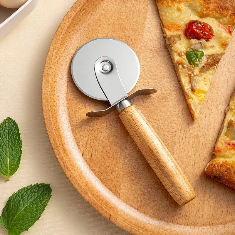 Stainless steel pizza cutter Wooden handle pastry pasta dough cutter Cutting Wheel Slicer Baking tools Kitchen tool