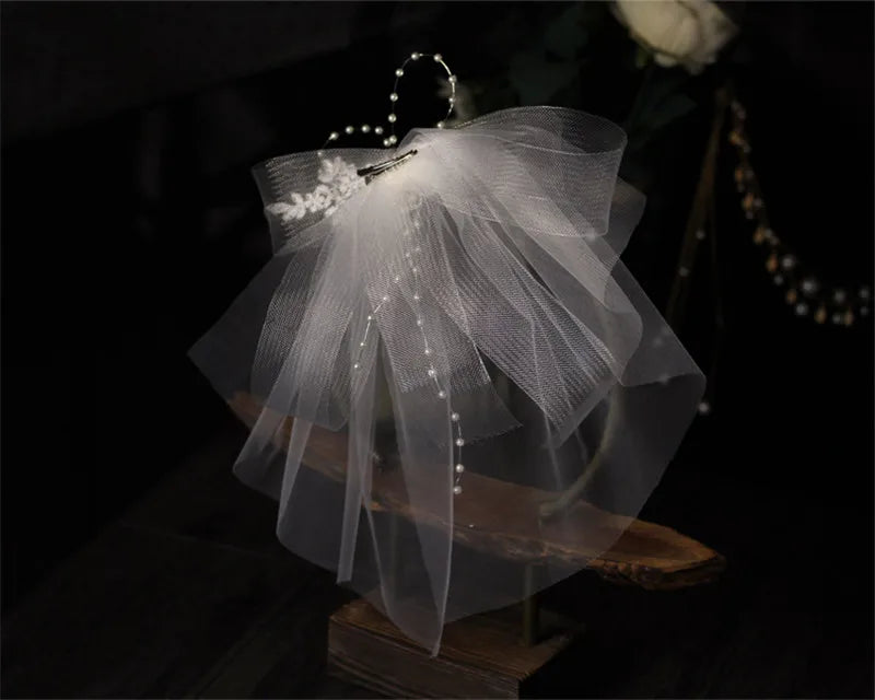 CC Wedding Veil Engagement Hair Accessories for Women Fashion Jewelry 100% Handmade Bride Veils With Comb Lace White Lvory V666