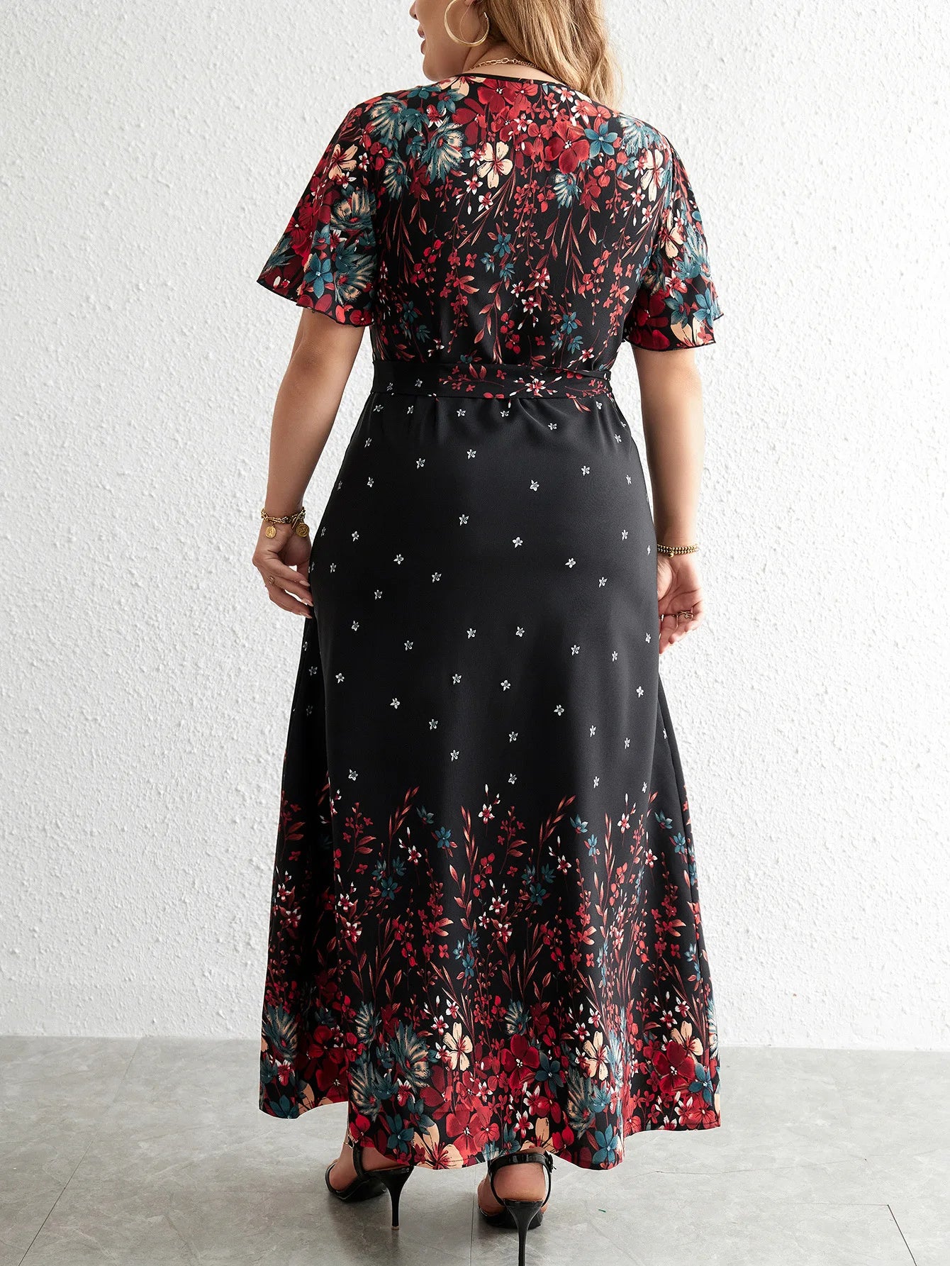 2025 Casual V-Neck Floral Print Plus Size Dress Women Ruffle Short Sleeve Large Midi Dress Lady Chubby Curvy Lace-Up Long Dress