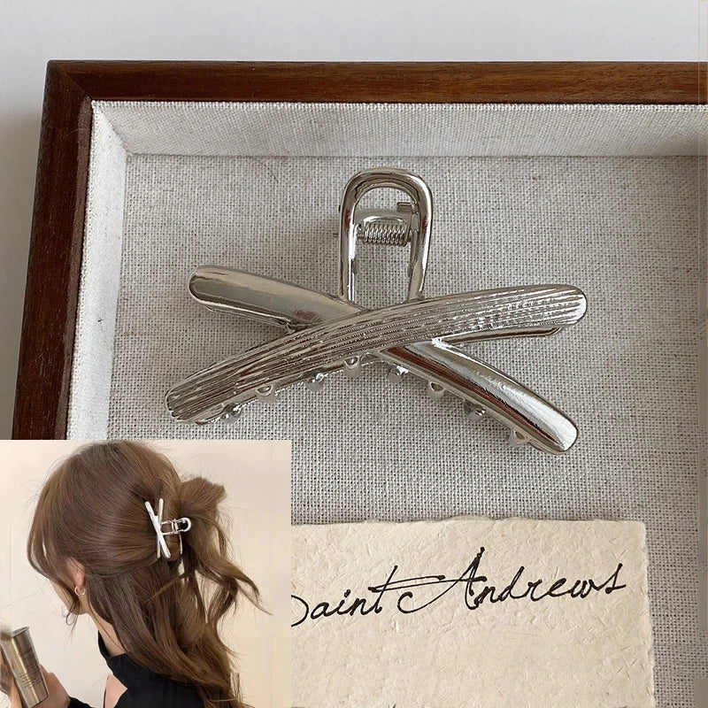 Classic Mini Geometric Love Hair Grab Barrettes Women Vintage Small Hair Claws Shark Clip Kid Headwear Korean Hair Accessories