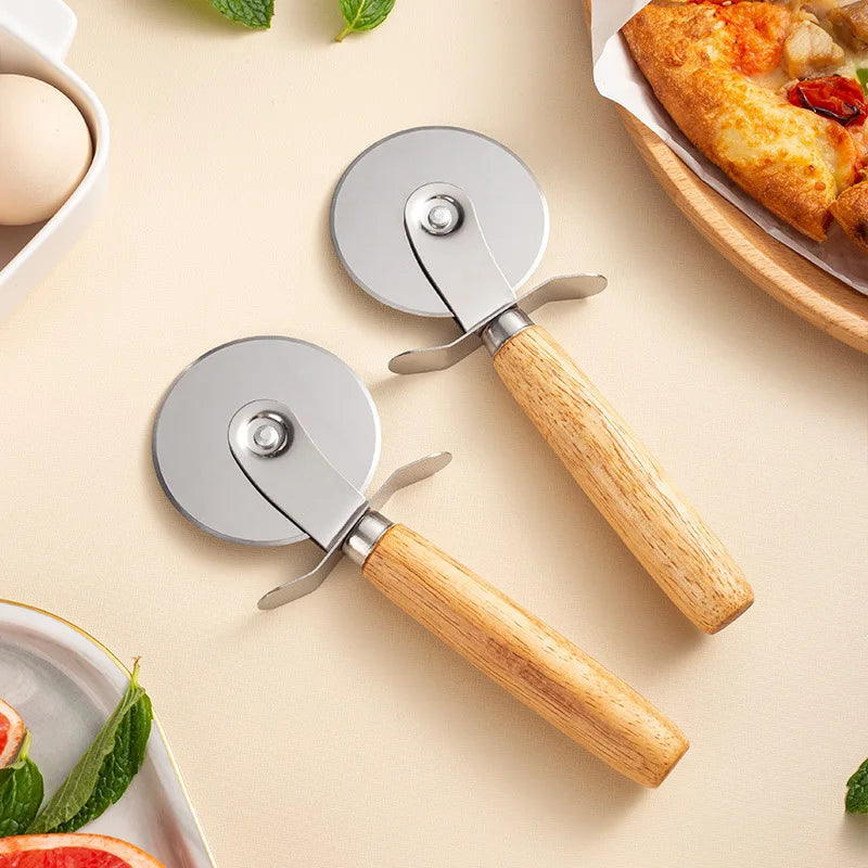 Stainless steel pizza cutter Wooden handle pastry pasta dough cutter Cutting Wheel Slicer Baking tools Kitchen tool