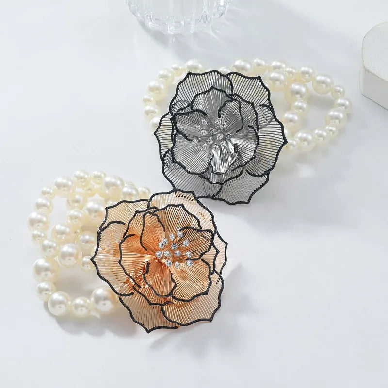 Ladies' Pearl Camellia Necklace Bracelet Earrings Retro Jewelry Trend Exaggerated Jewelry Set Party Gifts Wholesale