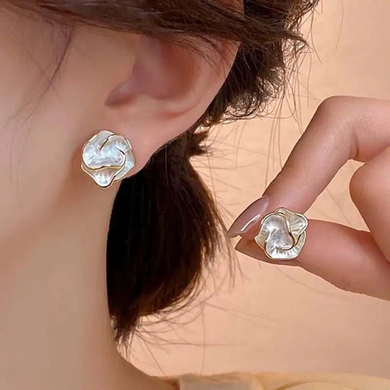 925 Silver Needle Korean Vintage Oil Painting Pearl Flower Earrings For Women Jewelry 2024 Trending New Luxury Women's Earrings