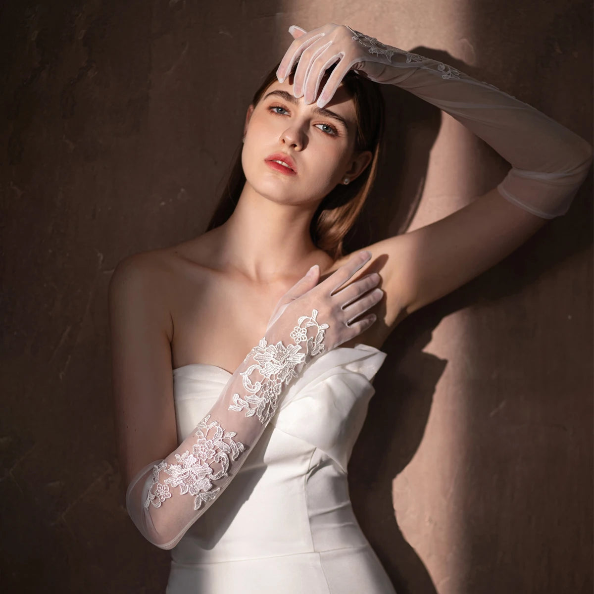 WG096 Elegant Wedding Bridal Gloves Long White Tulle Lace Appliqued Brides Bridesmaid Women Pageant Perform Prom Gloves