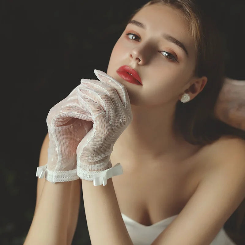 Wedding Gloves Transparent Dot Tulle Fishnet Gloves Black Ivory Wrist Length Bridal Gloves Finger Short Wedding Accessories