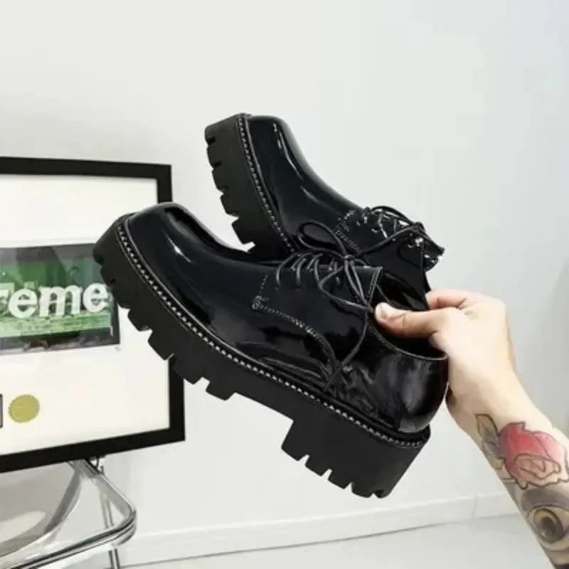 2025 New Small Style Thick Soled Derby Shoes Square Head Black Men's Business Casual Leather Retro Spring Decorative Shoes Men