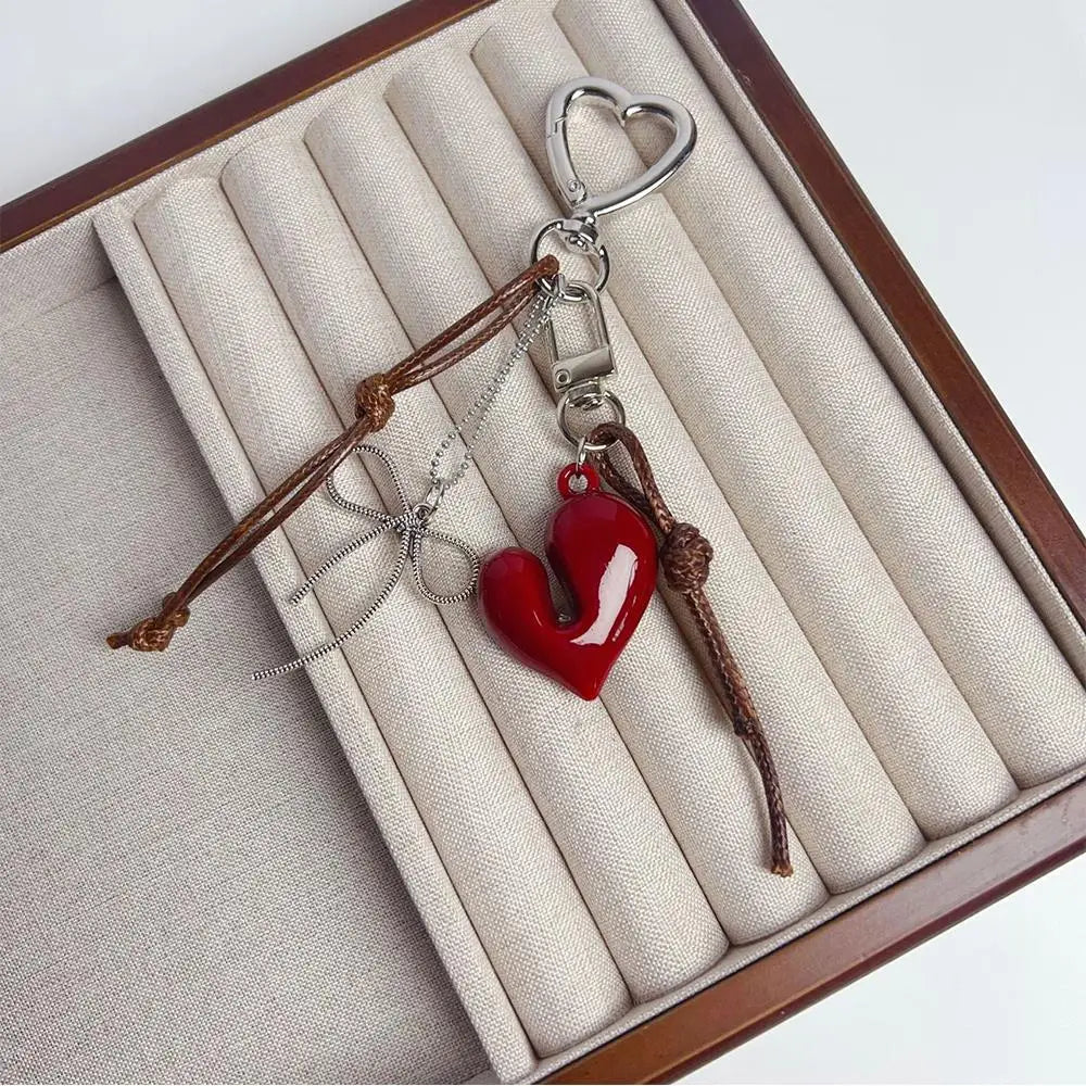 New Fashion Red Love Y2k Keychain Korean Charm Bag Pendant Handmade Beaded Bownot Keyring Vintage Red Metal Hanging Accessories