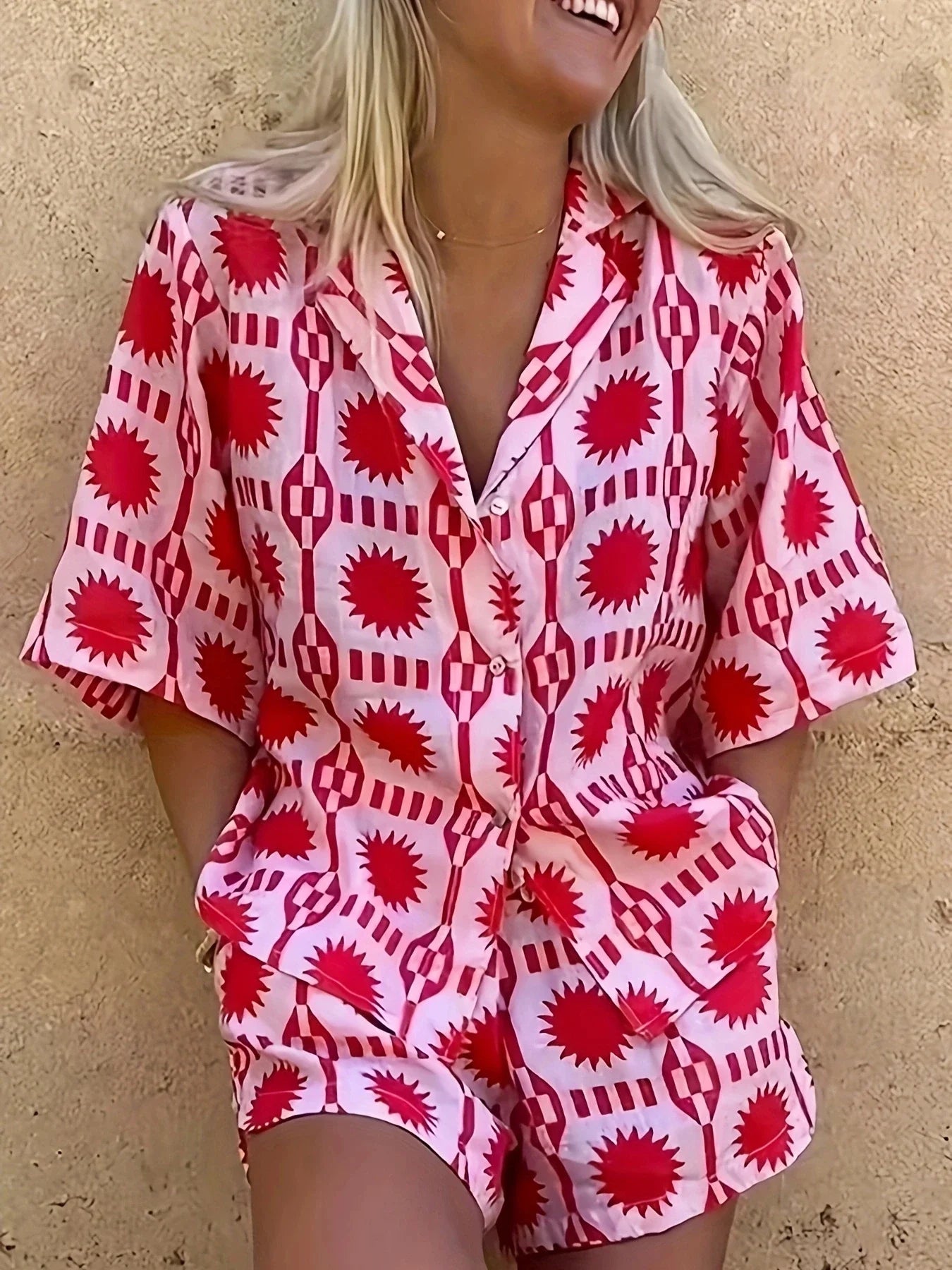 2025 Summer New Arrival Hot Selling Women's Lapel Short Sleeve Shorts Pocket Suit Beach Style Ladies Clothes Fashion Suit Sets