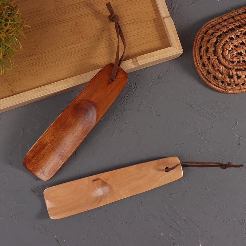 1Pc 15.5cm Solid Wood Short Handle Shoehorn Natural Wooden Shoe Horn Portable Handle Shoe Lifter Shoe Puller Accessories