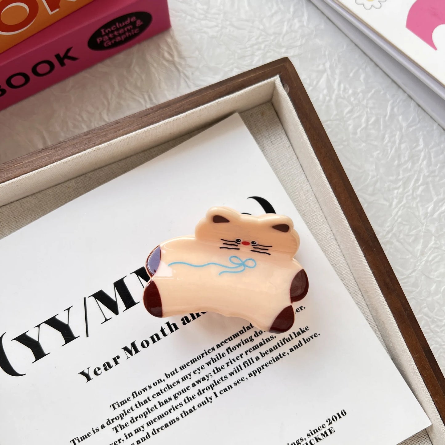 Girly Acrylic Cartoon Animal Hair Claw Korean Style Puppy Spotted Cat Hair Clip Kawaii Bear Small Shark Clip Woman