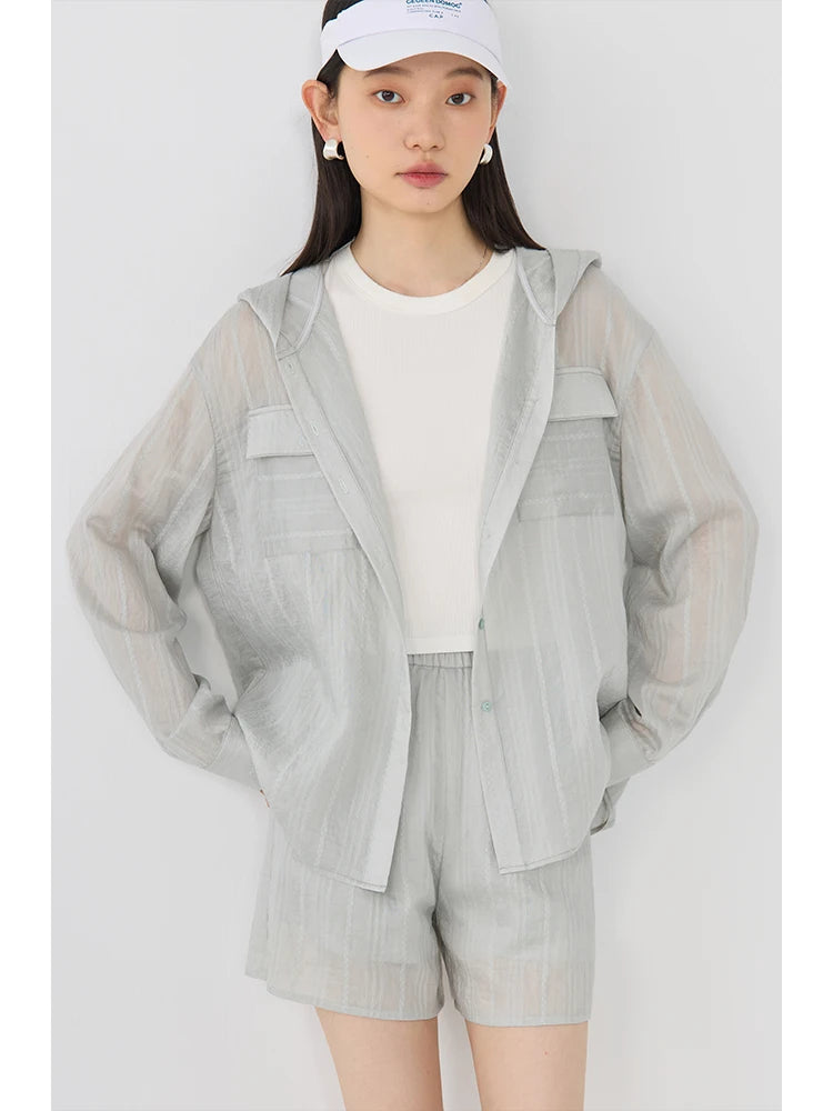 ZIQIAO Petite Hooded Sunscreen Shirt Women's 2024 Summer New Off Shoulder Long sleeved Breathable Casual Top clothes