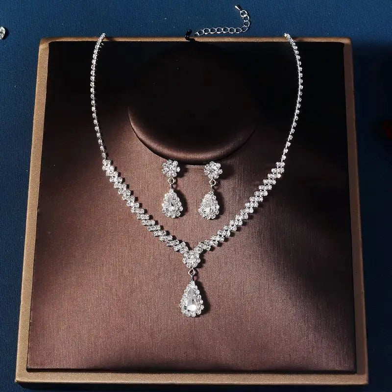 ZANLLOY New Korean necklace earrings set zircon earrings alloy chain bridal wedding two-piece wedding dress accessories