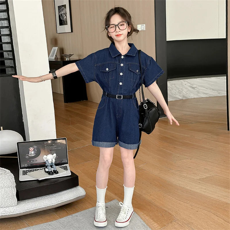 Sommeroverall für Mädchen 2024 neue koreanische Version der kurzärmeligen Jeansshorts für Kinder Modehosen für Kinder