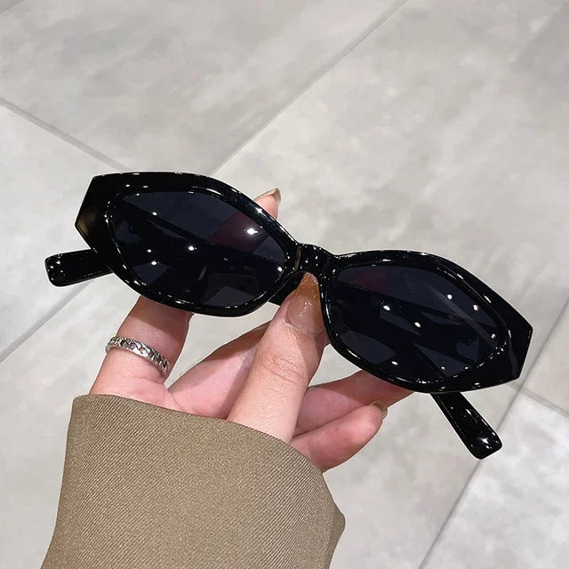 New Small Full Oval Frame Sunglasses Trendy Fashion Multicolored Female Shades Popular Brand Designer UV400 Eyewear for Ladies