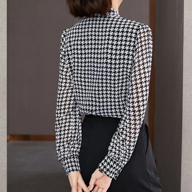 Spring Autumn Scarf Collar Fashion Long Sleeve Blouse Women High Street Casual Plaid Printing Pullovers Bow Button All-match Top