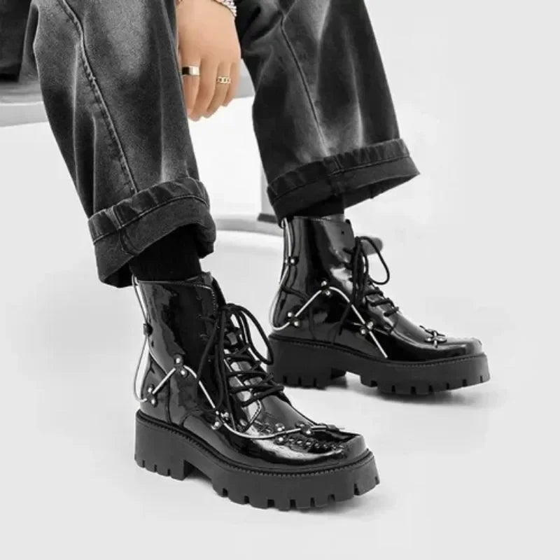 2025 New Small Style Thick Soled Derby Shoes Square Head Black Men's Business Casual Leather Retro Spring Decorative Shoes Men