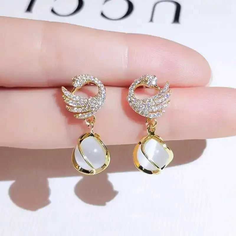 925 Silver Needle Korean Fashion Crystal Heart Earrings For Women Jewelry 2024 Trending Women's Red White Pearl Drop Earrings