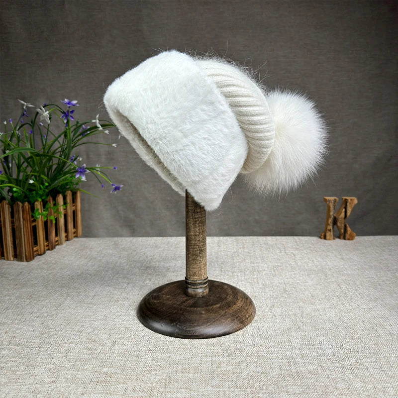 2024 new women's thickened Korean version fox fur ball knitted hat women's autumn and winter rabbit fur plush woolen hat trend