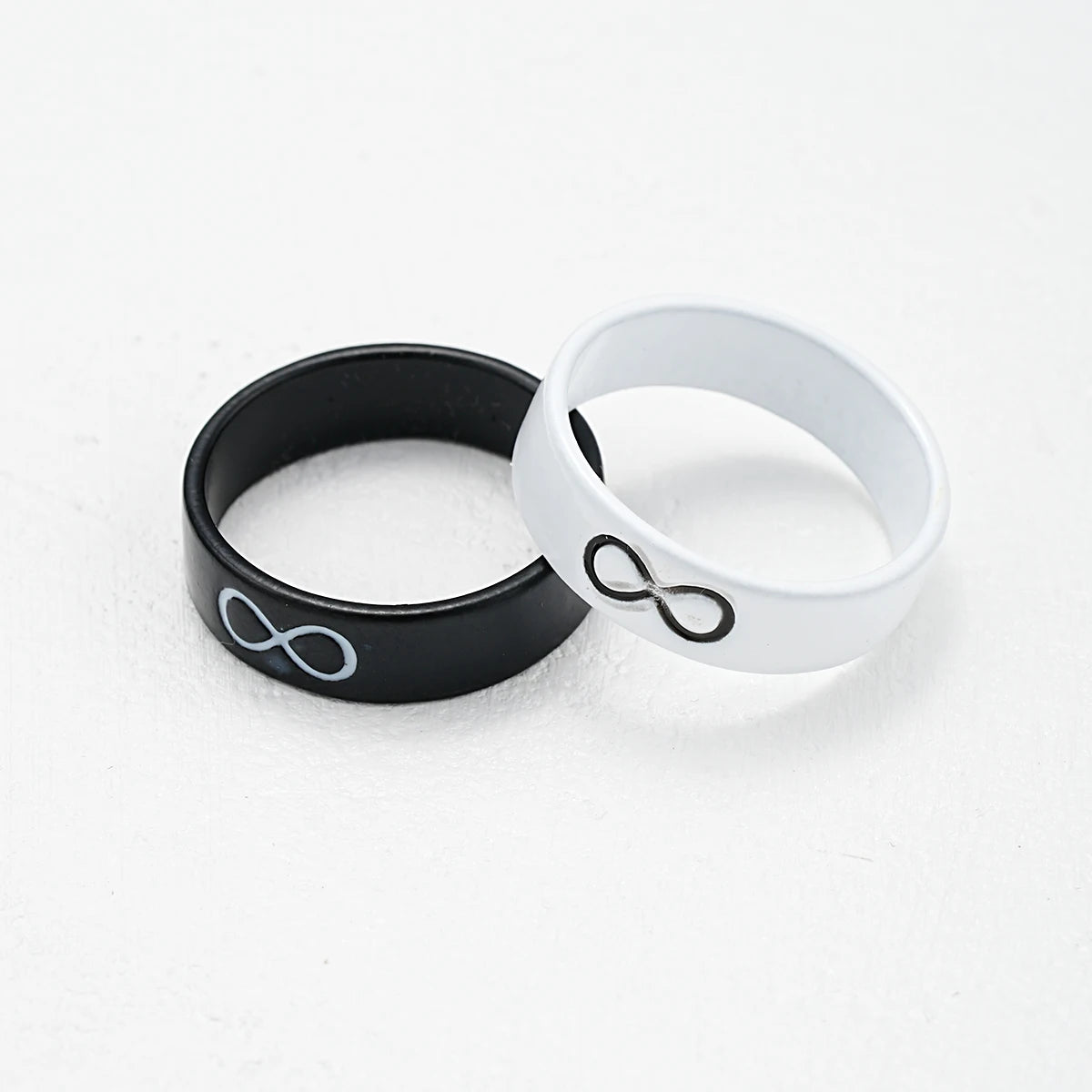 17KM Fashion Black and White Infinity Couple Ring Set for Women Men Simple Style Broad Rings