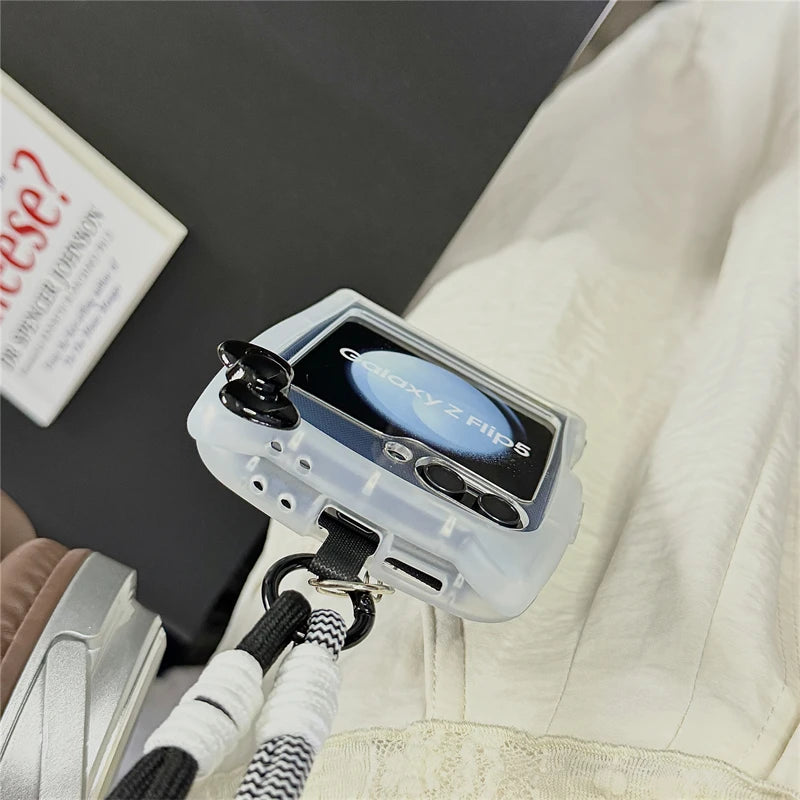 Korean Cute 3D Cat Phone Case For Samsung Galaxy Z Flip 6 5 4 Z Flip5 Flip6 Flip4 5G Cover with Hand Strap Pendant Silicone Capa