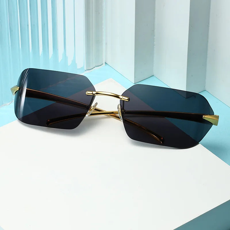 Rimless Men Sunglasses Luxury Brand Curved Lens Summer Traveling Sun Glasses for Women men Frameless Rectangle Shades mon