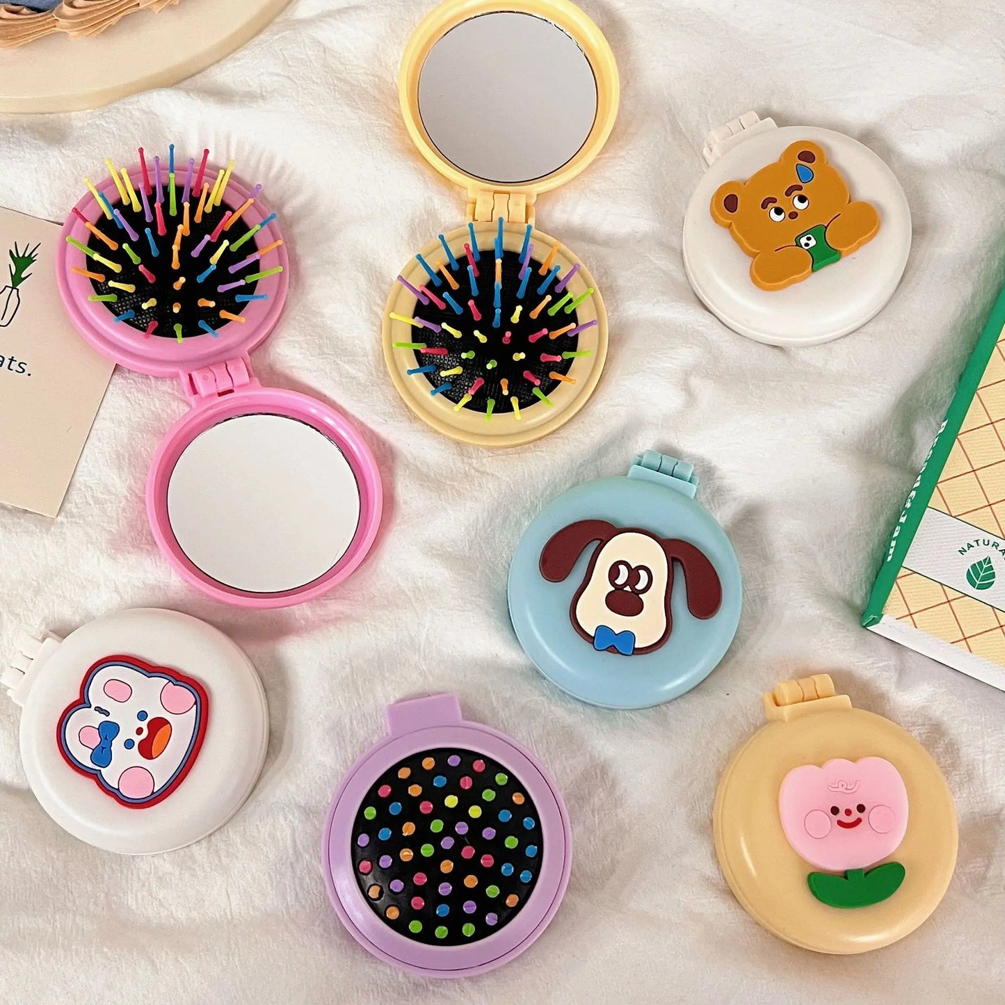 Mini Cute Foldable Head Massager Cartoon Air Bag Hair Comb Air Cushion Comb with Makeup Mirror Portable Hair Styling Comb Tools