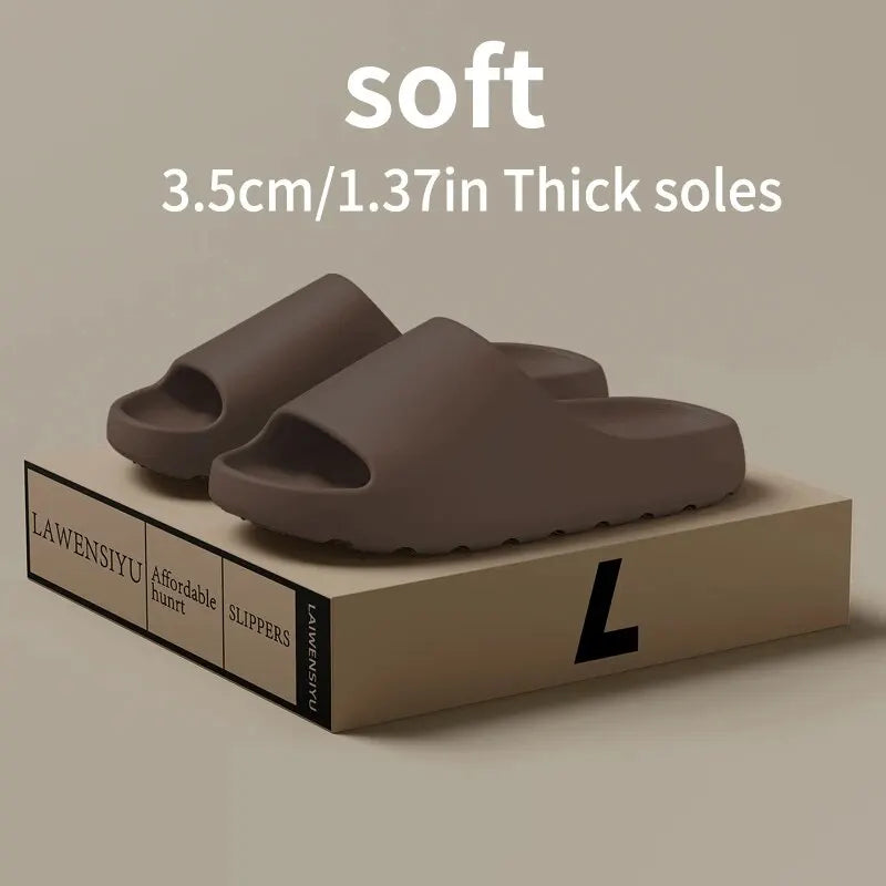 Kokosnuss-Hausschuhe fühlen sich an, als würde man auf Scheiße treten. Sandalen mit dicken Sohlen. Neue rutschfeste Sommersandalen