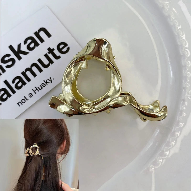 Classic Mini Geometric Love Hair Grab Barrettes Women Vintage Small Hair Claws Shark Clip Kid Headwear Korean Hair Accessories