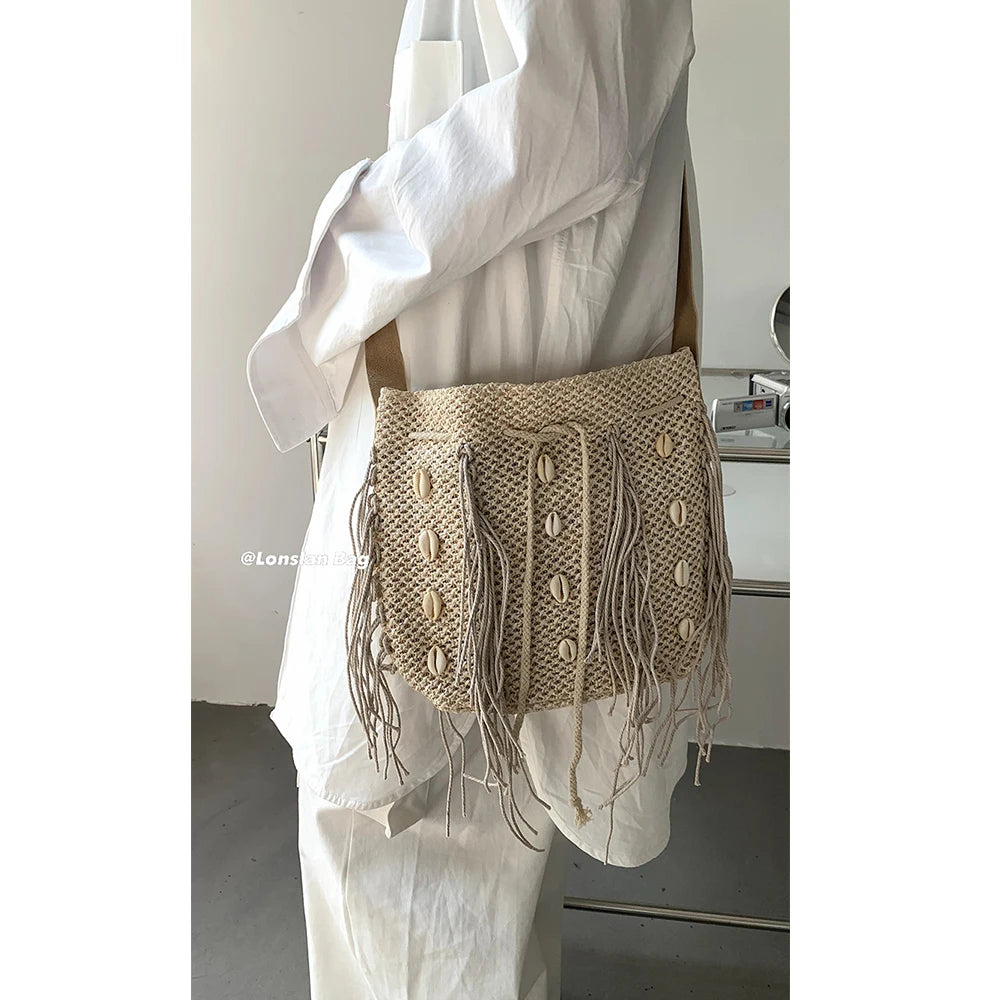 Tassel Shell Straw Bag Summer Bucket Bags for Women Wide Strap Shoulder Bag Bohemian Rattan Beach Bags Purses and Handbags Chic