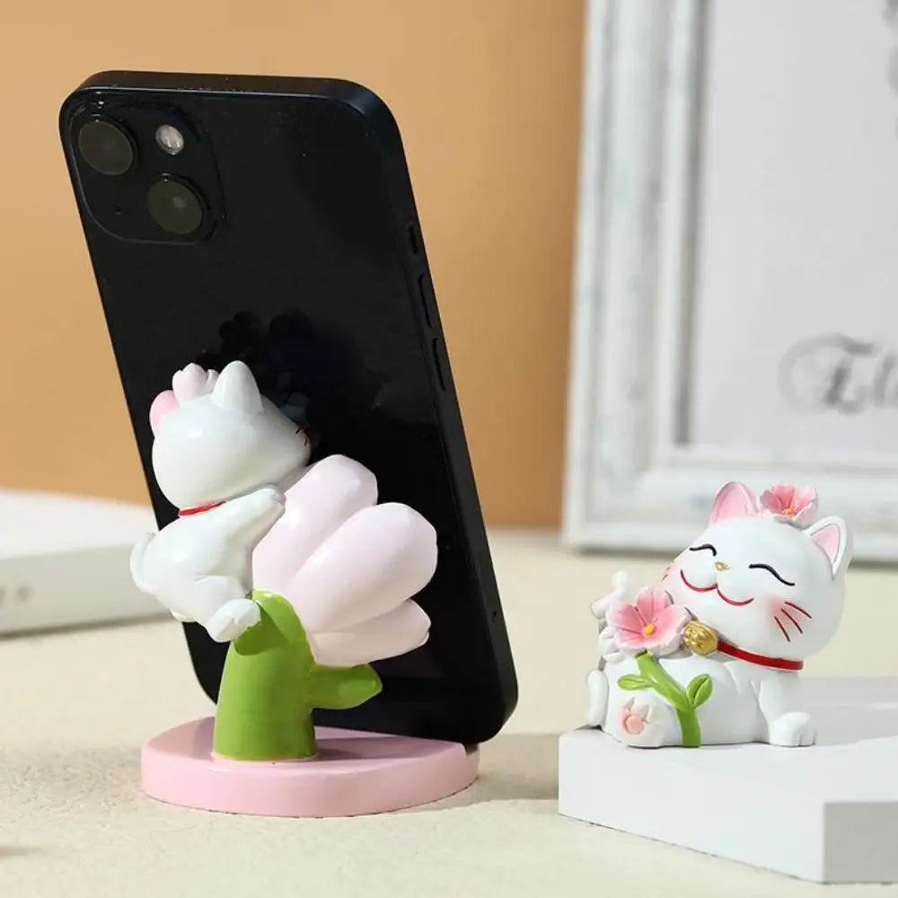 Shake Head Lucky Cat Car Decoration Cartoon Cat Waving Arm Mini Lucky Cat Figure Resin Multipurpose Maneki Neko Ornament