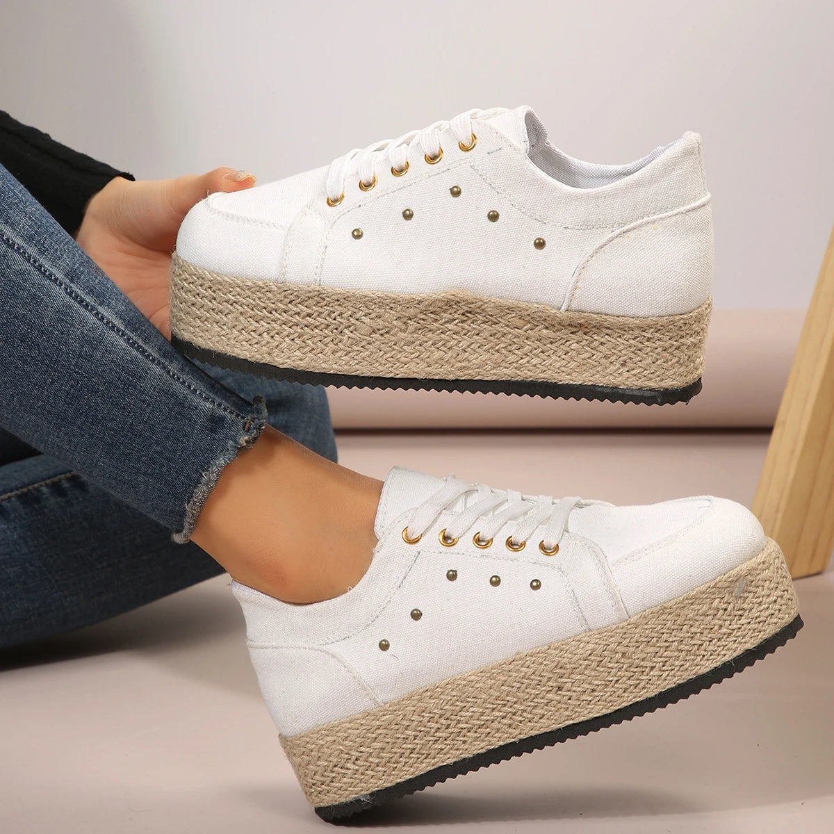 Women Casual Lace Up Shoes Round Toe Large Size Casual Footwear Women's Thick Soles Vulcanized Shoes Canvas Sneakers