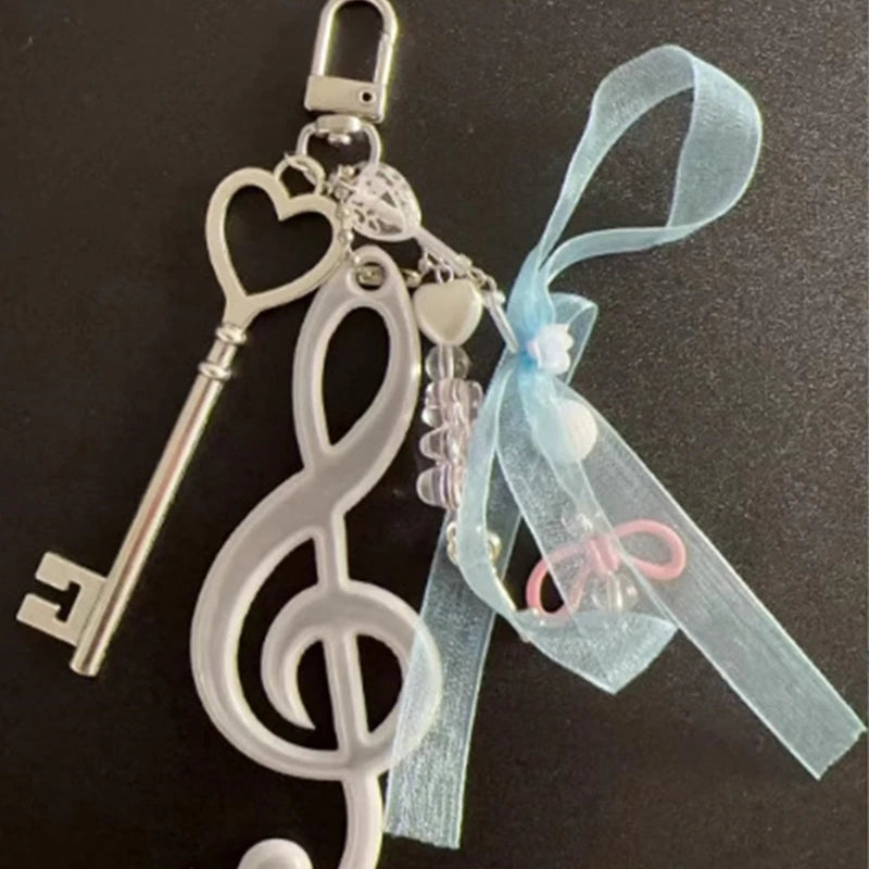 Resin Bowknot Note Keychain Creative Key Ornament Bag Pendant Suitable for Youthful Adults and Music Enthusiasts Present