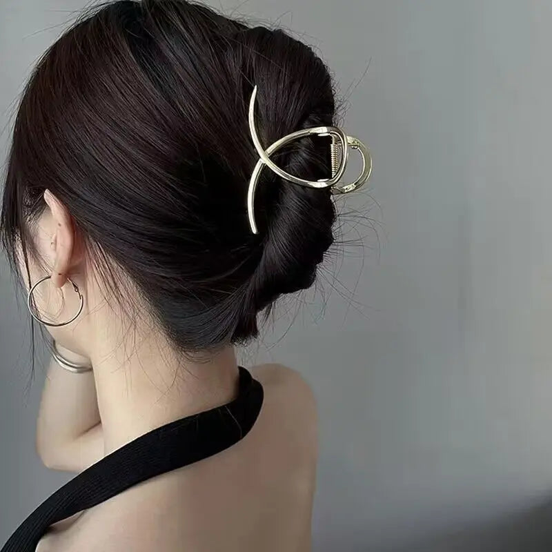 Classic Mini Geometric Love Hair Grab Barrettes Women Vintage Small Hair Claws Shark Clip Kid Headwear Korean Hair Accessories