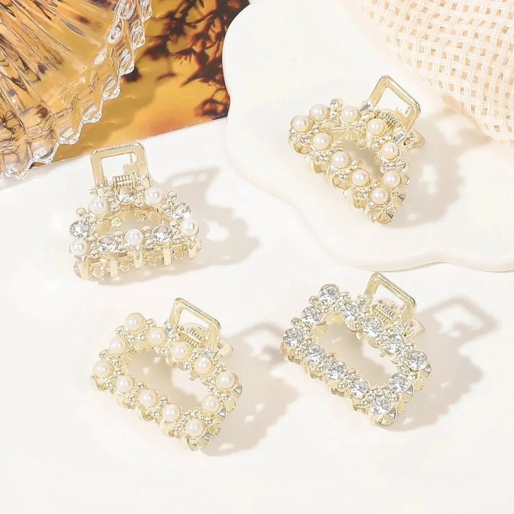 Mini Pearl Rhinestones Hair Claw For Women Retro Flower Crab Claw Clips Small Hairpins Hair Crabs Girls Hair Accessories Fashion
