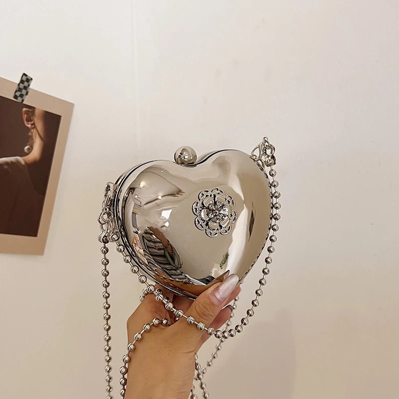 2025 New Fashion Mini Evening Party Bag Metal Frame Heart Shape Women Cross Body Bags Silver Gold Color Micro Chain Shoulder Bag