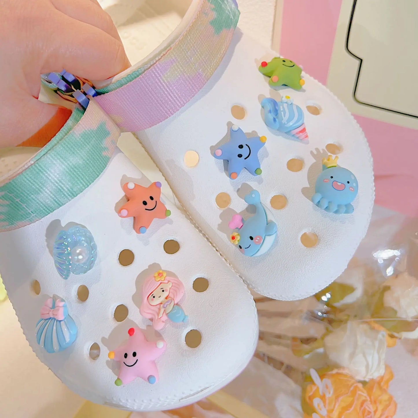 Shoe Accessories Pearl Shells Animals Cartoon Flower Buckle Holes Shoes
