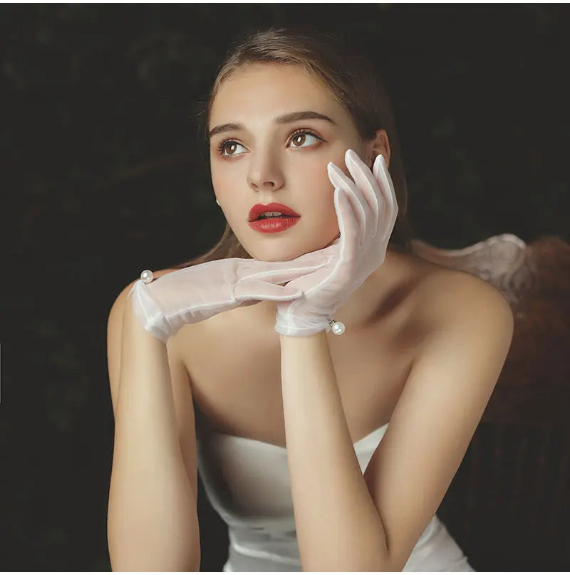 WG014 Elegant Bridal Wedding White Short Gloves Tulle Pearls Beading Women Handschuh Bride Bridesmaid Finger Wrist Gloves