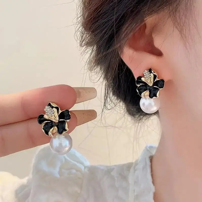 925 Silver Needle Korean Vintage Oil Painting Pearl Flower Earrings For Women Jewelry 2024 Trending New Luxury Women's Earrings