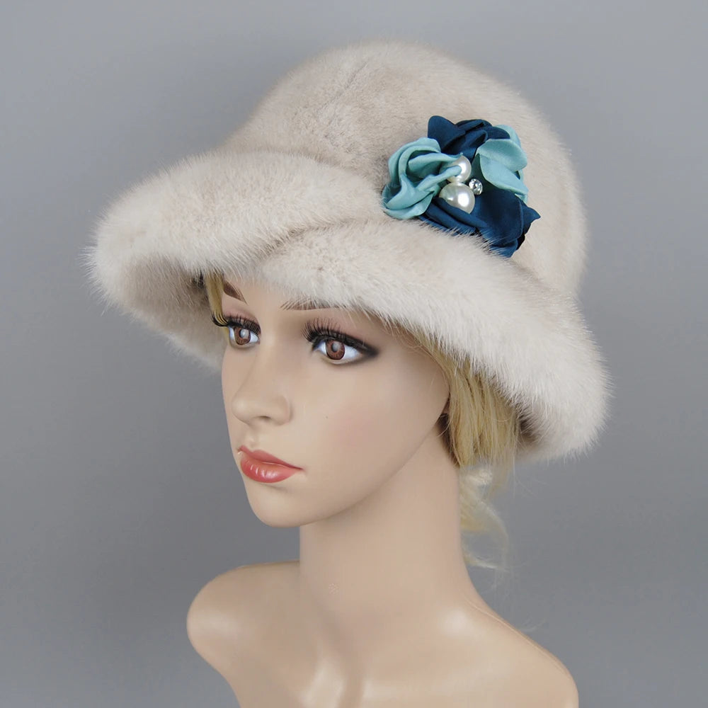 قبعات نسائية شتوية دافئة لعام 2024 من فرو المنك الصلب مع زهور وقبعات من فرو المنك الطبيعي قبعات دلو من الفرو الحقيقي محبوكة ناعمة للفتيات الروسيات 