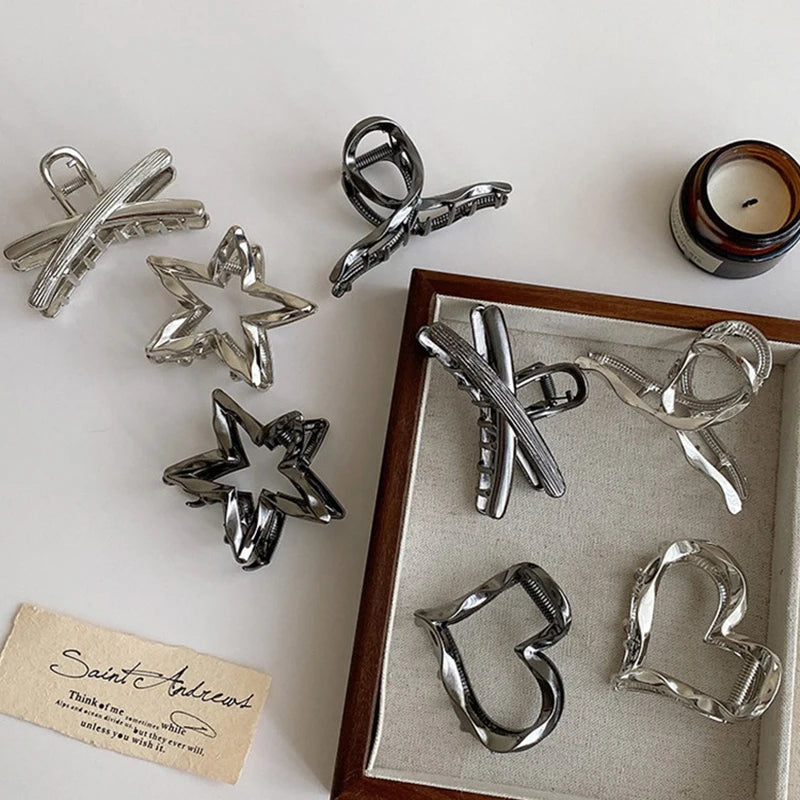Classic Mini Geometric Love Hair Grab Barrettes Women Vintage Small Hair Claws Shark Clip Kid Headwear Korean Hair Accessories