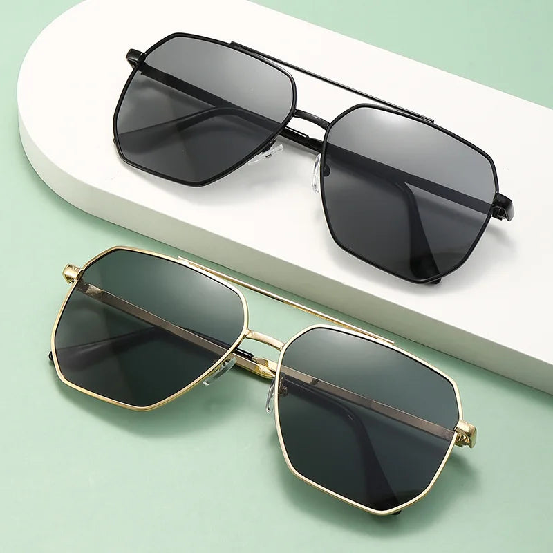 Classic Pilot Polarized Sunglasses Men Luxury Metal Black Aviation Sun Glasses Male Fashion Driving Vacation Shades UV400