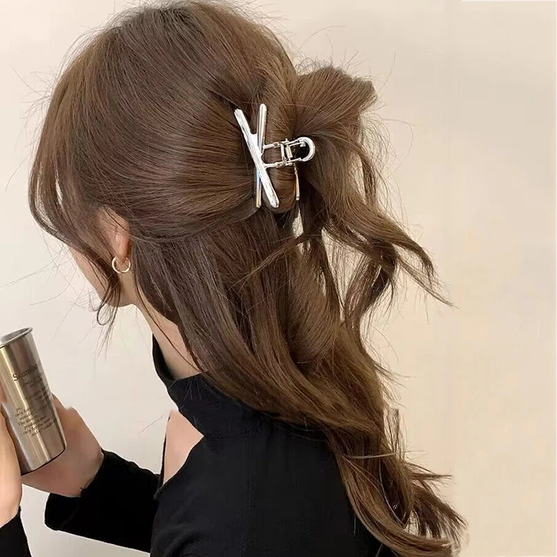 Classic Mini Geometric Love Hair Grab Barrettes Women Vintage Small Hair Claws Shark Clip Kid Headwear Korean Hair Accessories