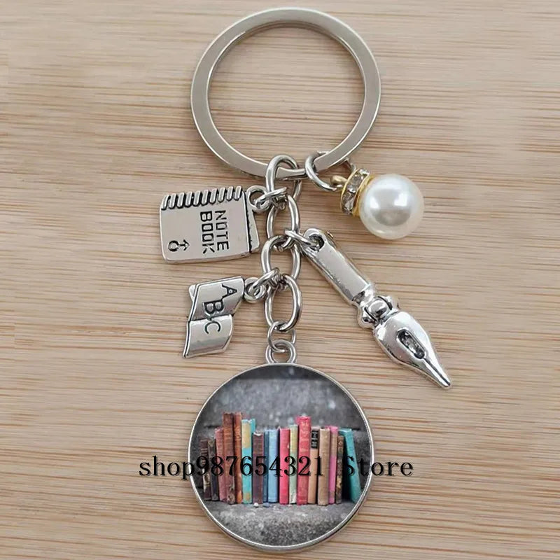 Classic Library Books Keychain Vintage Old Books Key Chain Librarians Key Ring Gift for Nerd Bookworm Writer Teacher