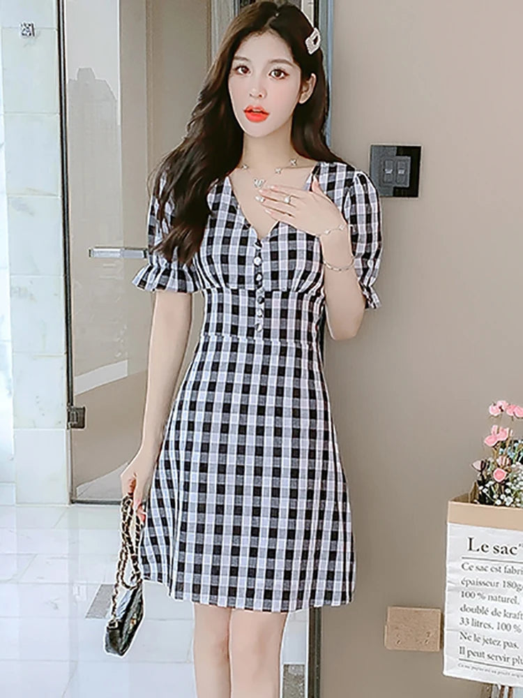 Summer Plaid Puff Sleeve V-Neck Midi Dress Women Fashion Bodycon Chic A-Line Dress 2024 Korean Elegant Casual Festival Vestidos