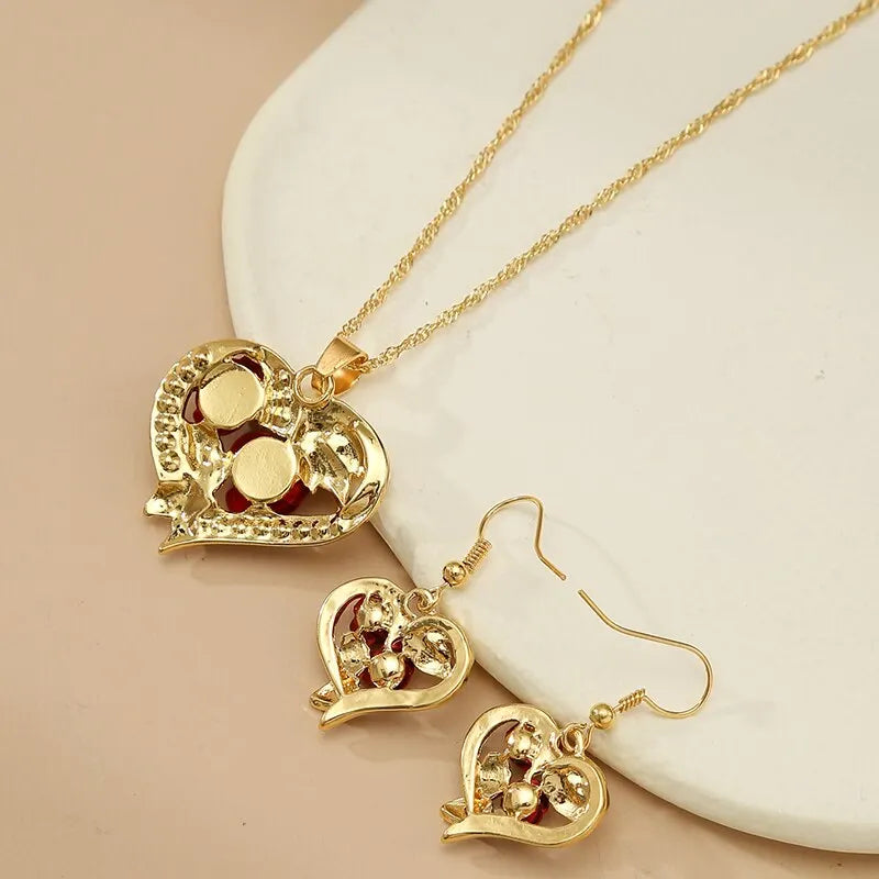 Creative Love Rose Heart Pendant Necklace For Women Exquisite Zircon Forever Necklace Romantic Valentines Day Jewelry