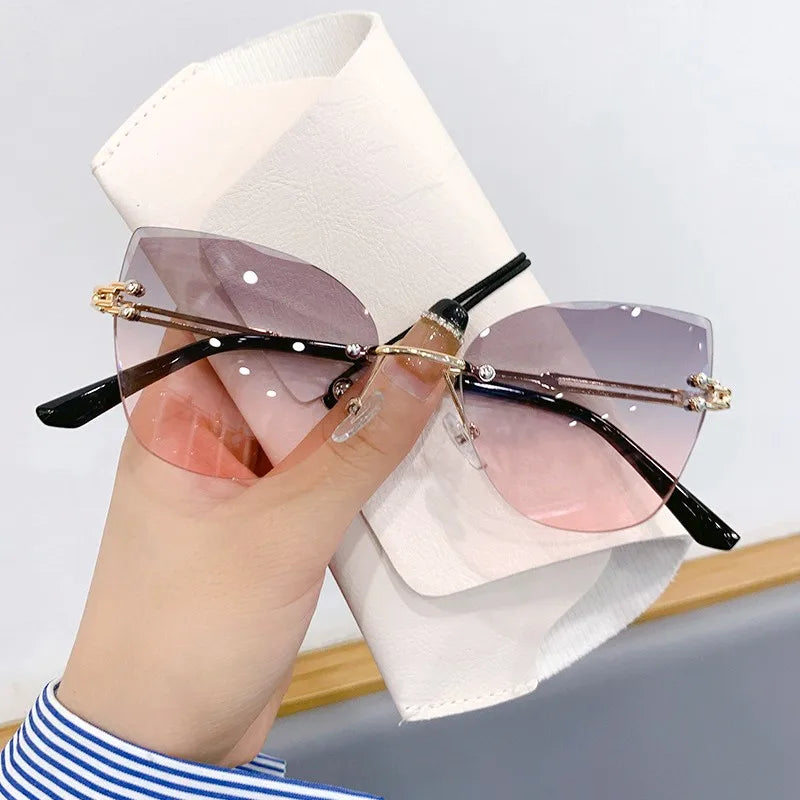 2024 New Fashion Brand Design Vintage Rimless Pilot Sunglasses Women Men Retro Cutting Lens Gradient Sun Glasses Female UV400