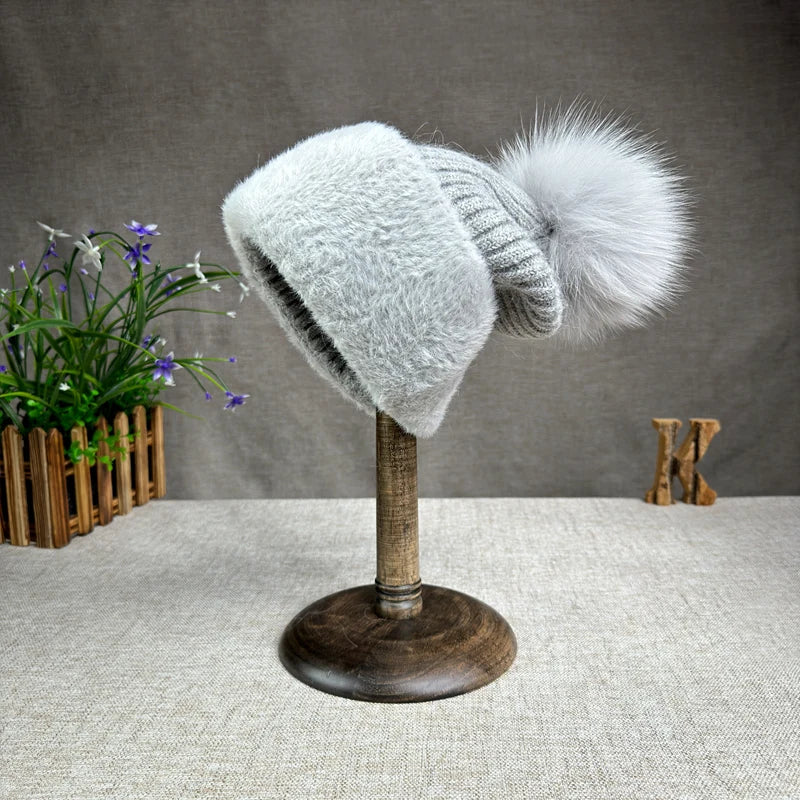 2024 new women's thickened Korean version fox fur ball knitted hat women's autumn and winter rabbit fur plush woolen hat trend