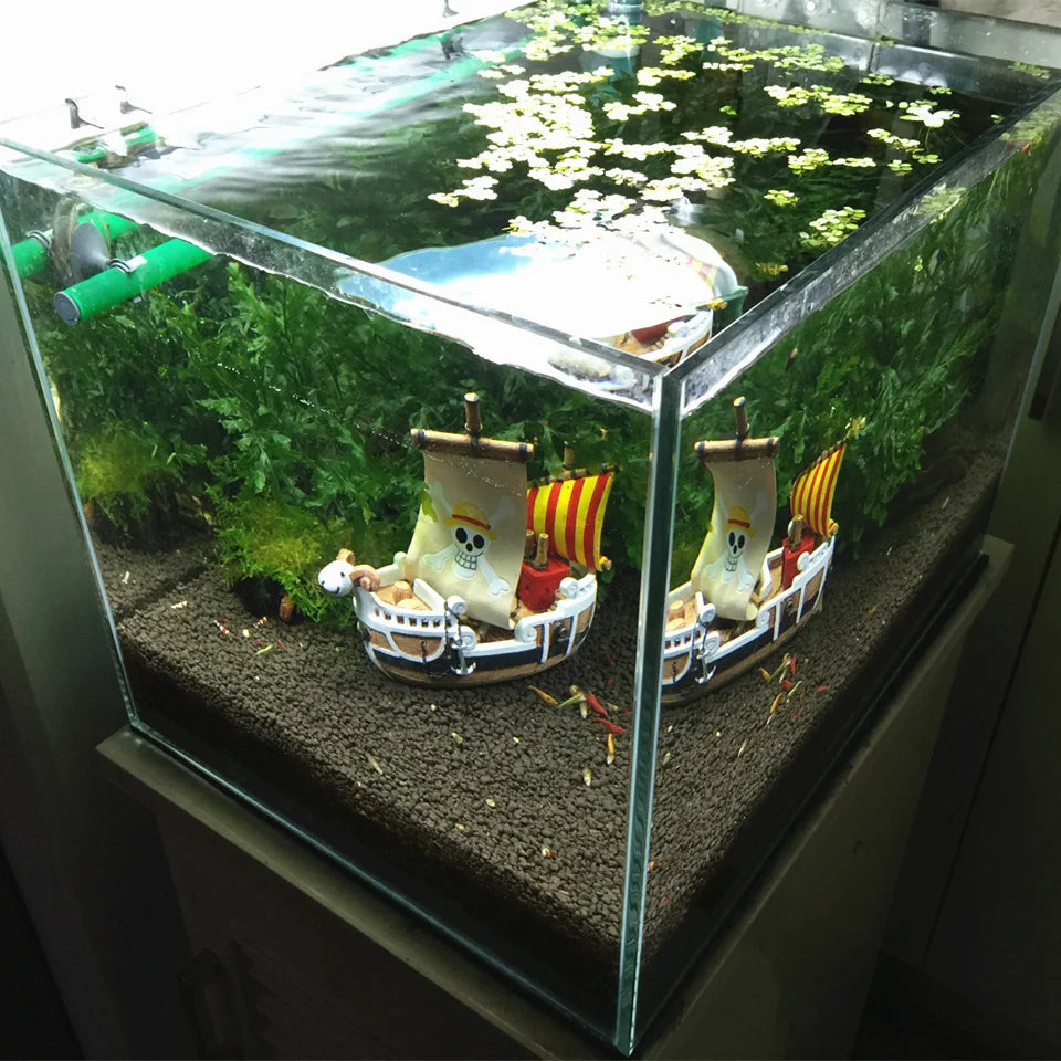 One Piece Anime Figure Meri Pirate Ship Model Toy Fish Tank Landscaping Decorated Pirate Ships Climbing Pet Box Landscaping