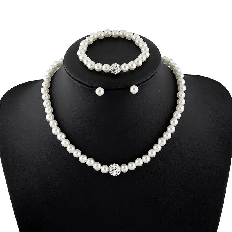 Glamorous Party Accessories Set - Necklace Earrings Ring and Bracelet Ensemble with Imitation Pearls Brides Jewelry for Women